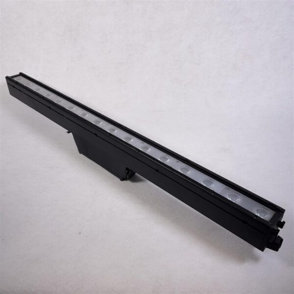 Astera  AX 2 PixelBar 16x10W RGBAM